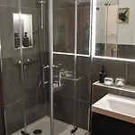 Stilvolle 2-zimmer-wohnung - Ruhig - Smart - Nahe Zentrum