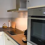 Stilvolle 2-zimmer-wohnung - Ruhig - Smart - Nahe Zentrum Lejlighed