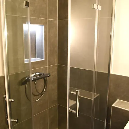 Apartament Moderne 2-zimmer-wohnung Mit Wlan & Smart-home