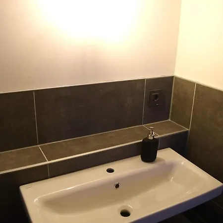 Moderne 2-zimmer-wohnung Mit Wlan & Smart-home Appartement