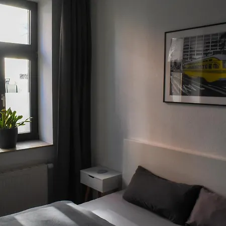 Stilvolle 2-zimmer-wohnung - Ruhig - Smart - Nahe Zentrum *
