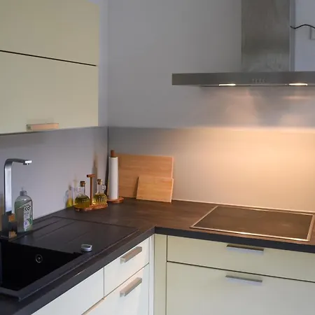 Moderne 2-zimmer-wohnung Mit Wlan & Smart-home Apartment *