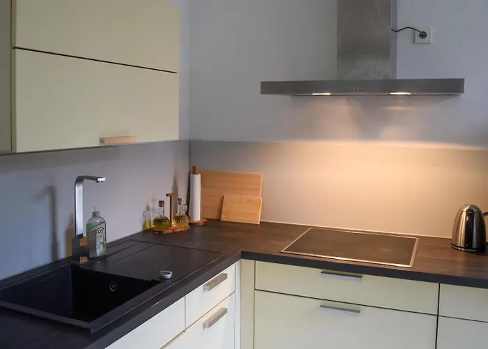 Moderne 2-zimmer-wohnung Mit Wlan & Smart-home Apartment *