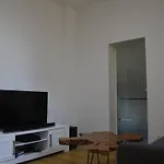 Daire Stilvolle 2-zimmer-wohnung - Ruhig - Smart - Nahe Zentrum