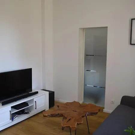 Moderne 2-zimmer-wohnung Mit Wlan & Smart-home Lägenhet