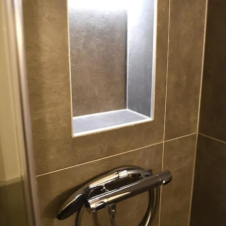 Moderne 2-zimmer-wohnung Mit Wlan & Smart-home Appartamento Dresda